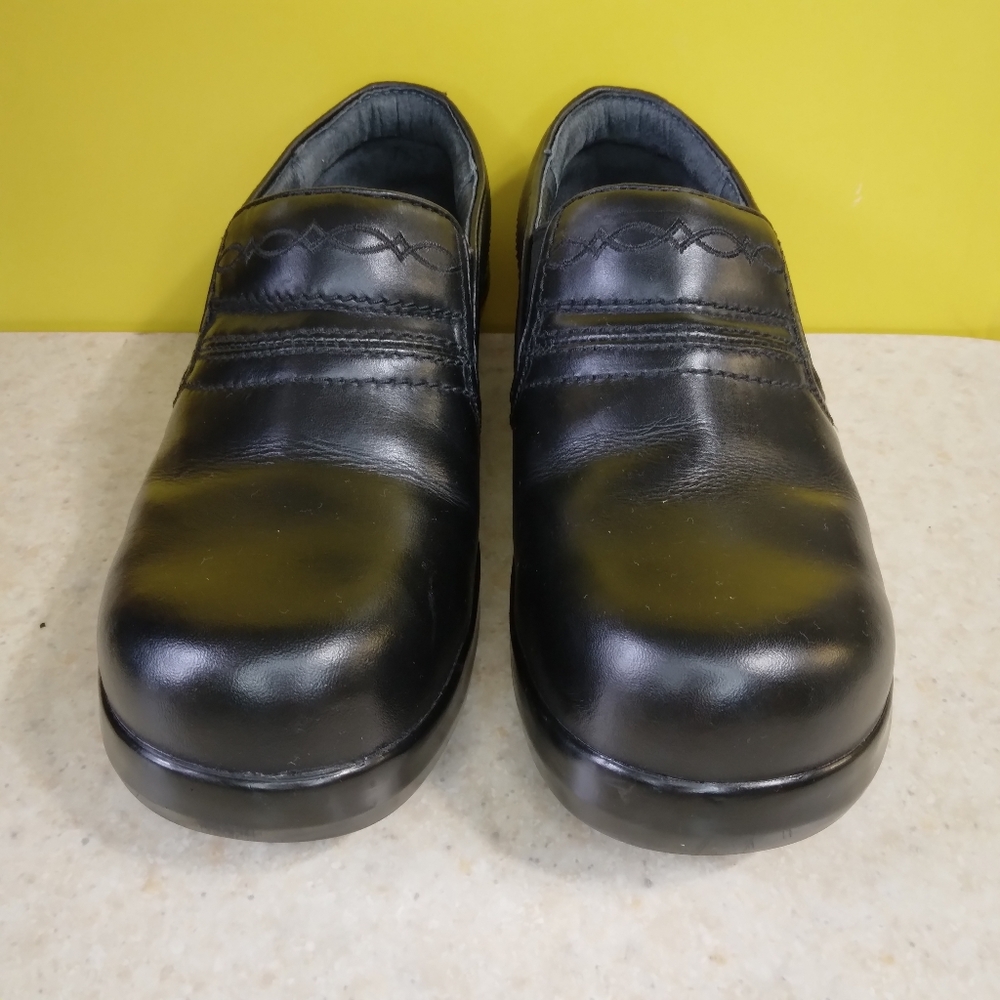 Ariat Expert Safety Clog Composite Toe Women's Slip-On, size 8.5C (Wide)